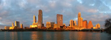Gün batımında parlayan Austin manzarası Panoraması