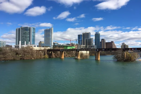 A Austin, Texas, városkép, egy napsütéses napon — Stock Fotó