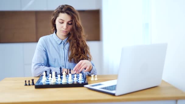 Portrait Young Attractive Woman Playing Chess Game Online Using Laptop — Stock Video