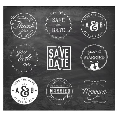 Düğün tasarım öğeleri, rozetleri ve kara tahta üzerinde Etiketler