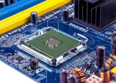 bilgisayar mainboard ile boş cpu soket