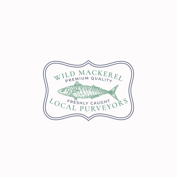 Fisk vintage ram märke eller logotyp mall. Handritat Wild Ocean Mackerel Skiss Emblem med Retro Typografi. — Stock vektor