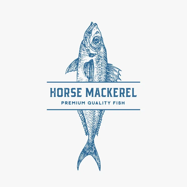 Premium Quality Horse Mackerel. Abstraktní vektorový znak, symbol nebo šablona loga. Hand Drawn Fish with Classy Retro Typography. Restaurace nebo Cafe Emblem. — Stockový vektor