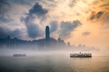 Misty Harbor - Victoria Harbor Hong Kong