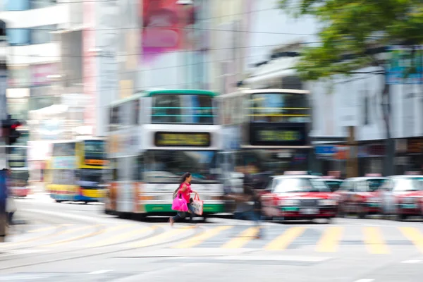 Пішоходів у бізнес району Hong Kong — стокове фото