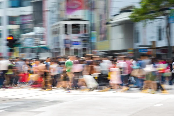 Fußgänger im Geschäftsviertel von Hongkong — Stockfoto