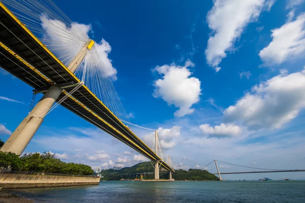 Ting Kau γέφυρα του Hong Kong σε ηλιόλουστη ημέρα — Φωτογραφία Αρχείου