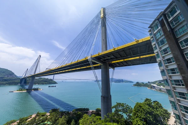 Pont Ting Kau de Hong Kong à la journée ensoleillée — Photo