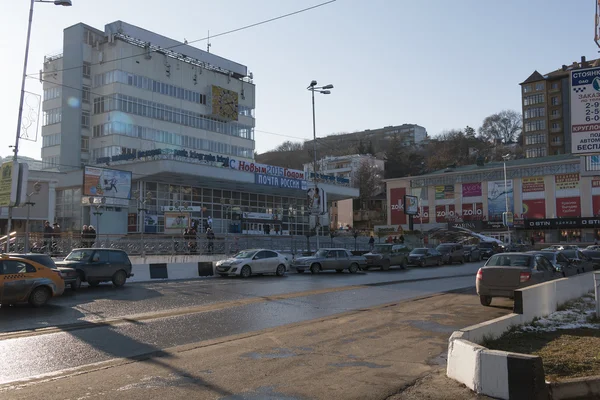 Verwaltungsgebäude am Perwomajski Prospekt in Kislowodsk (r) — Stockfoto