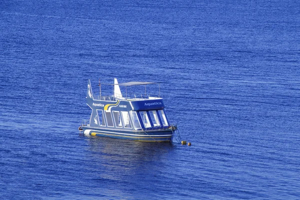 Barco de buceo en el Mar Rojo — Foto de Stock