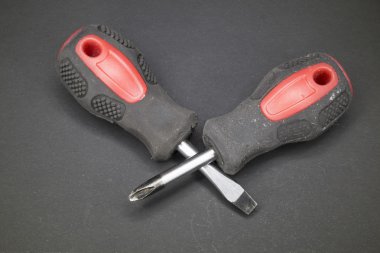 İki eski phillips ve düz tornavida