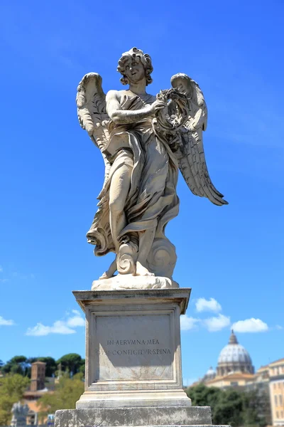 Angel with the Crown of Thorns in Rome, Italy. — Stock Photo, Image