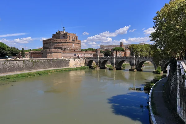 Zamku Świętego Anioła i Tybru w Rzymie, Włochy — Zdjęcie stockowe