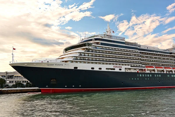 Navio de cruzeiro MS Queen Victoria (Cunard Line) em Veneza — Fotografia de Stock