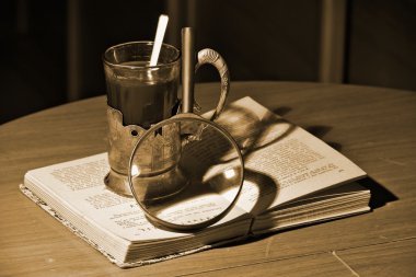Sherlock Holmes (Rus dili kitap olduğunu düşünüyorum)