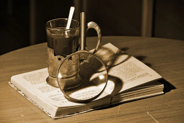 Sherlock Holmes (Rus dili kitap olduğunu düşünüyorum)