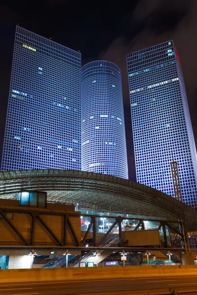 Azrieli Merkezi. Tel aviv geceleri — Stok fotoğraf