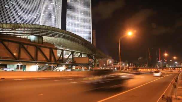 Život na silnici v noci Tel Aviv — Stock video