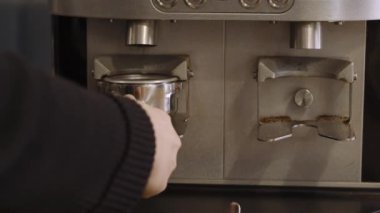 Kahve demlemek için ölçüm çerçevesini kapat