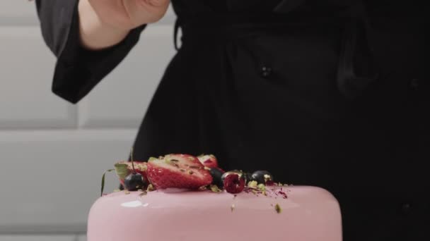 Antipasto torta dietetica senza glutine con frutta. Una torta che può essere mangiata con una dieta corretta. — Video Stock