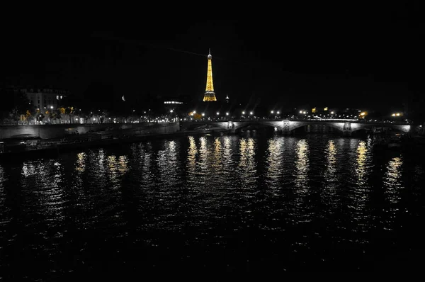 Eiffelturm Bei Nacht — Stockfoto