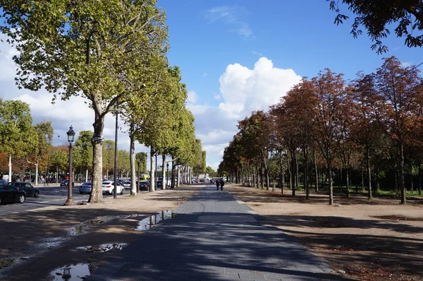 Une promenade à travers l'automne — Photo