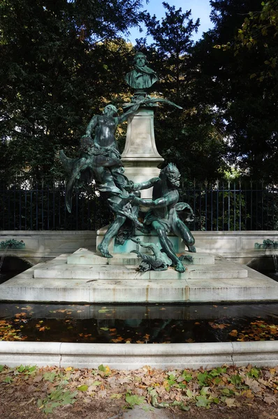 The fountain in the Luxemborg garden — Stock Photo, Image