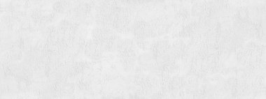 Beton bir duvarda beyaz kaba dekoratif alçı. Çimento dokusu. Yakın plan. Tasarım için kopyalama alanı olan modern grunge arkaplanı. Geniş pankart.