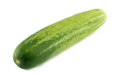 Beyaz arkaplanda salatalık.