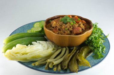 Nam Prik Aong (Tay adı) (Kuzey Tayland et ve domates baharatlı D