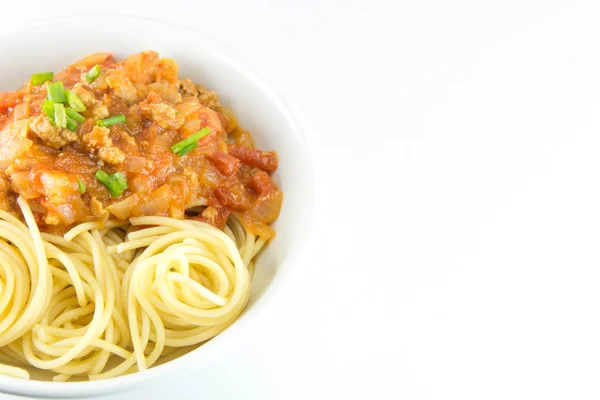 Spaghetti con carne di maiale macinata e salsa di pomodoro . — Foto Stock