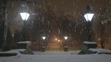 Kar fırtınası gece lambası