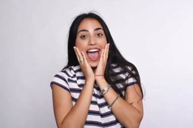 genç kadın şaşırttı.