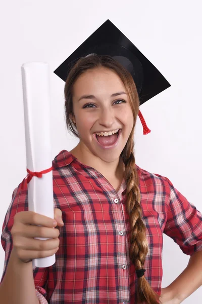 学生与文凭和毕业盖帽 — 图库照片
