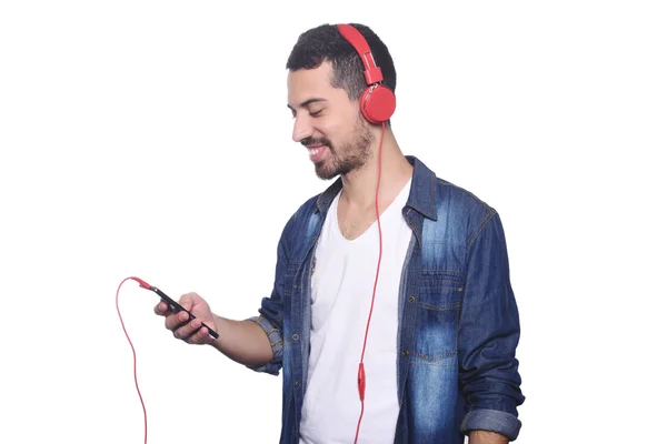 Giovane che ascolta musica con smartphone . — Foto Stock