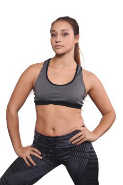 Güzel portresi ve sporcu genç kadın.