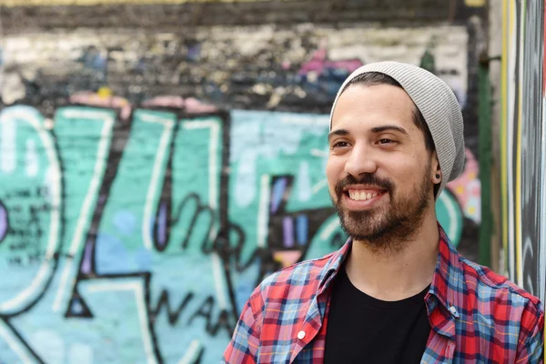 Retrato de un joven latino . — Foto de Stock