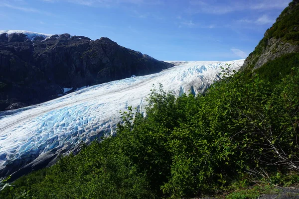 アラスカの氷河を出る — ストック写真