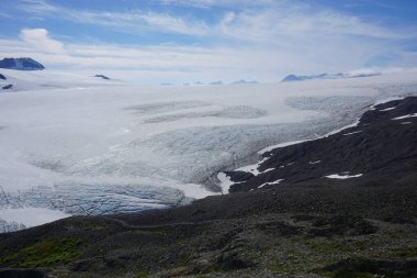 Güneşli bir günde Alaska 'daki Buzul Çıkış' ın güzel manzarası