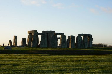 İngiltere 'deki Stonehenge Avrupa' da en çok bilinen tarih öncesi anıttır.