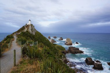 Nugget Point Deniz feneri Yeni Zelanda Catlins sahilinde, Otago