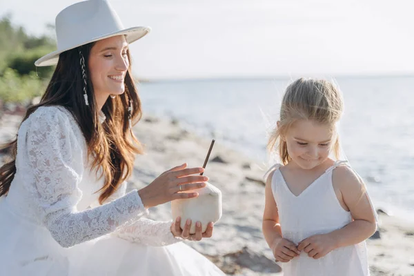 Beautiful Photo Mother Little Daughter Spending Time Together Drinking Coconut — Stock Photo, Image