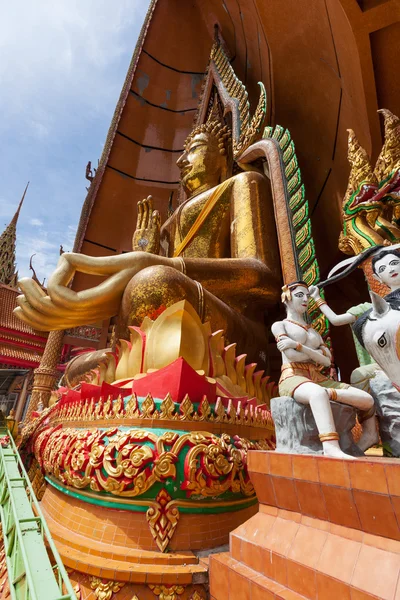 Temple Wat Tham Sua; Tailandia — Foto de Stock