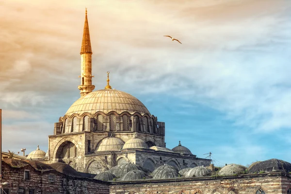 Mesquita Yeni Cami em Istambul — Fotografia de Stock