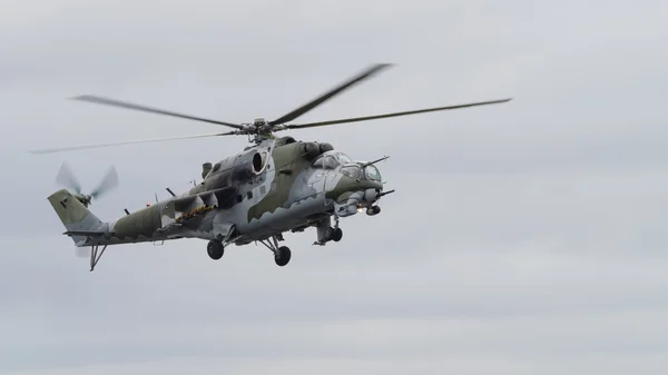 ミル mi-24 ハインド ヘリコプター — ストック写真