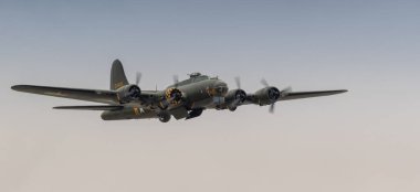 Fairford, İngiltere - 15 Temmuz 2017: Uçuştaki Tarihi Boeing B17 Kalesi