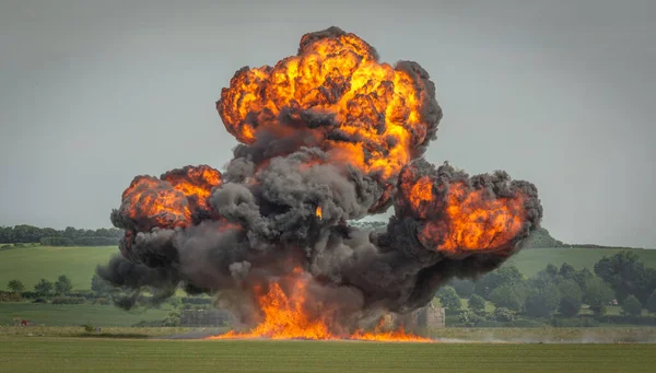 Grote Explosie Het Veld — Stockfoto