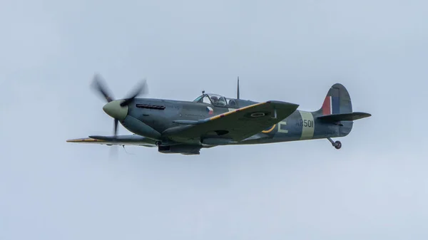 Vintage Raf Spitfire Aircraft Flight — Stock Photo, Image