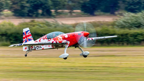 Old Warden Reino Unido Agosto 2019 Avión Exhibición Acrobática Extra — Foto de Stock