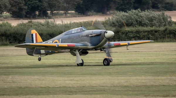 Old Warden 4Th August 2019 Vintage Ww2 Hawker Hurricane Landing — Stock Photo, Image